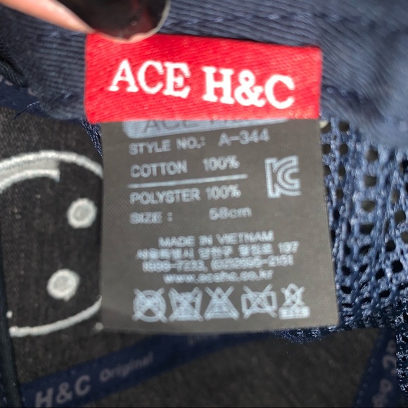 Cute Smiley Face Hat - Picture 5 of 7